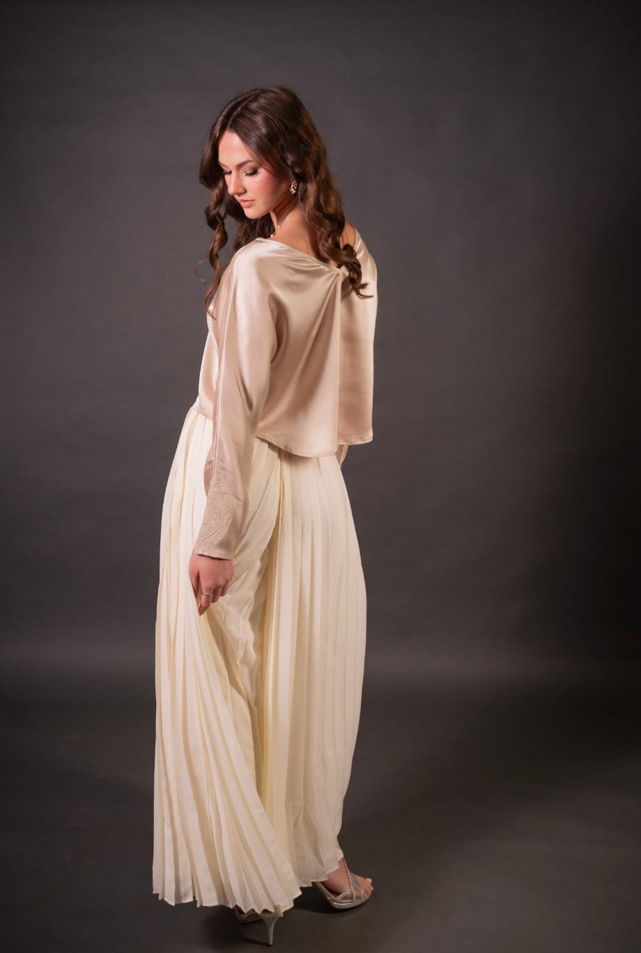 FARA - White Pleated Wide Leg Pants