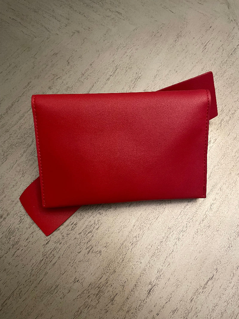 Red Bow Clutch